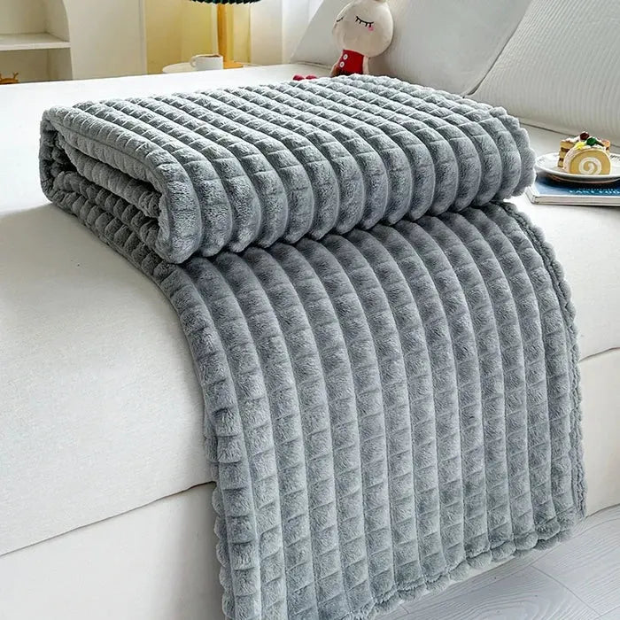 HugKeep Flannel Blanket HugKeep